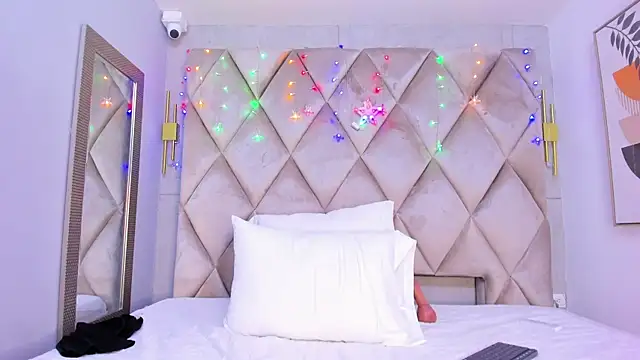 lucianasmith_'s cam snapshot