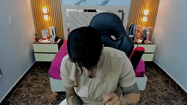 KAROLLJONES1's cam snapshot