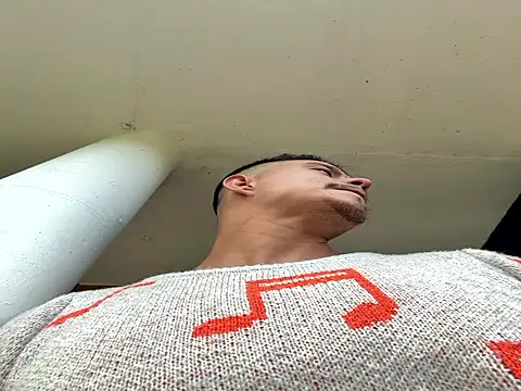 DominickVegas live sex cam