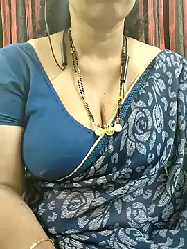 bhuvana_555's cam snapshot