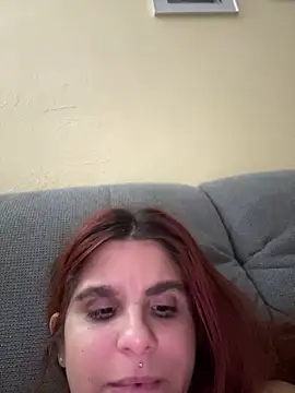 Brutecia2002 live sex cam