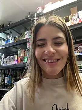 Andrea_19blonde live sex cam