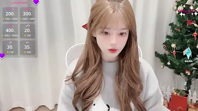 Yuuuuuly live sex cam