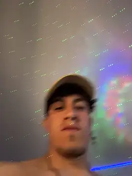 strongboy_ live sex cam