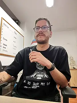 AndyHepburn's cam snapshot