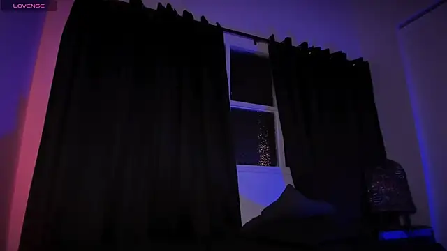 AramJoness live sex cam