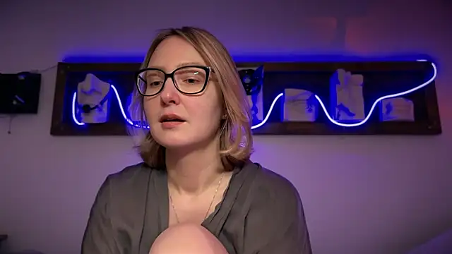 Kira_Elve's cam snapshot