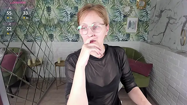 Paris_Cherry's cam snapshot