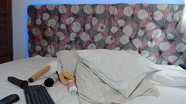 EvelynHartmann's cam snapshot