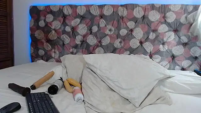 EvelynHartmann's cam snapshot