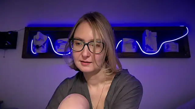 Kira_Elve's cam snapshot