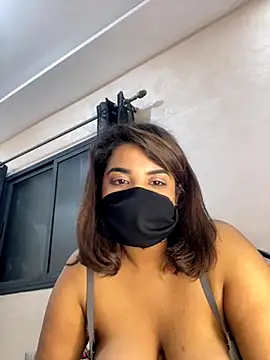 Louli_ta live sex cam
