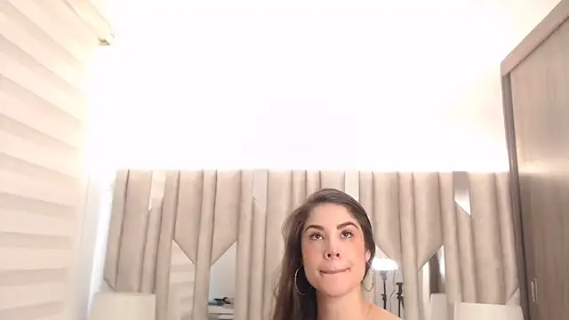 KcristalWhite live sex cam