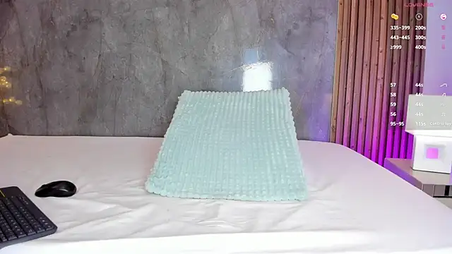 SamanthaLux live sex cam