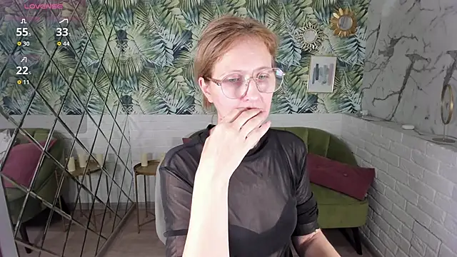 Paris_Cherry's cam snapshot