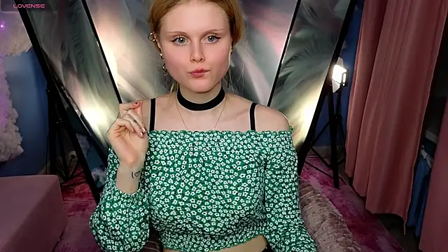 AnoraAmore's cam snapshot