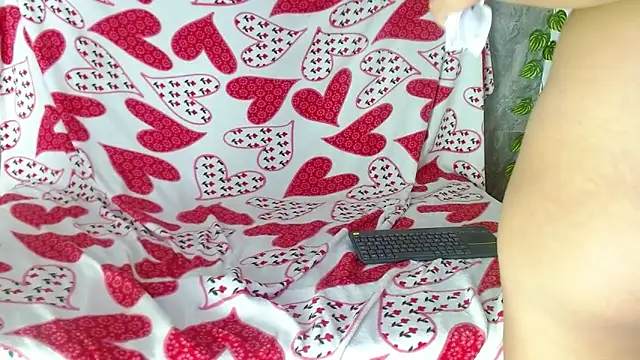 akamilasweetcm101's cam snapshot