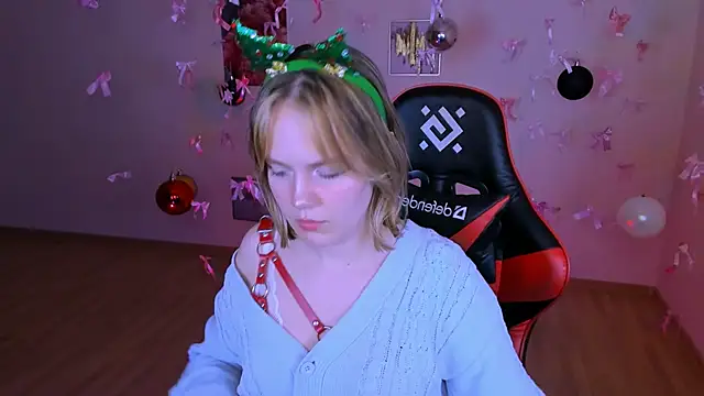 madeline_doll's cam snapshot