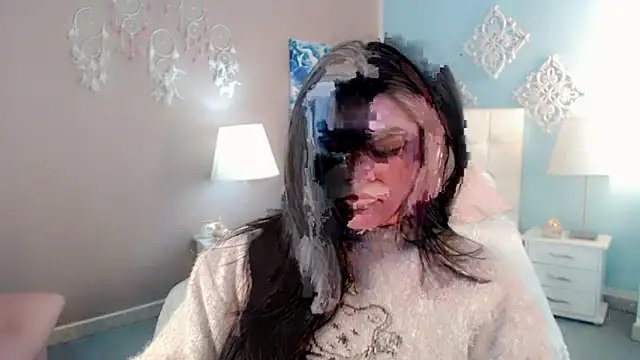 _Maddison_Ivanova_'s cam snapshot