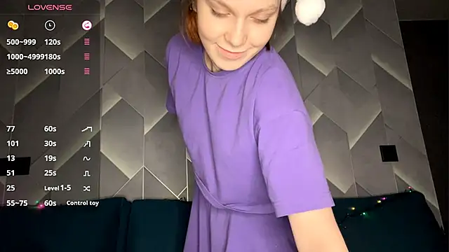 FoxLina's cam snapshot