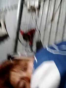 bella-la's cam snapshot