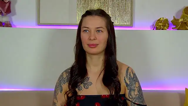 AlexandraBloom's cam snapshot