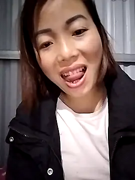 Annaacutee's cam snapshot