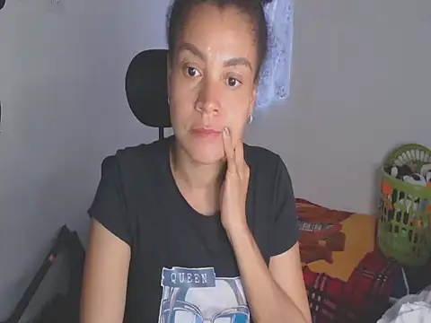 shayna_cute's cam snapshot