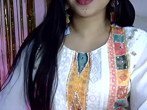 akshra_thakur20's cam snapshot