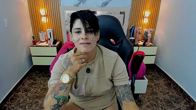 KAROLLJONES1's cam snapshot