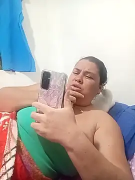 yaneth_'s cam snapshot