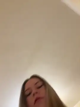 izabella_g's cam snapshot