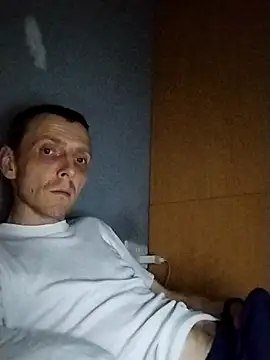 CrookedBunk3527 live sex cam