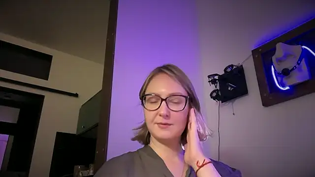 Kira_Elve's cam snapshot