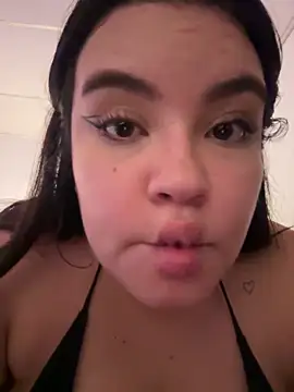 Emily_Taylor2's cam snapshot