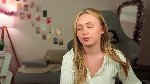 betterdayswithme's cam snapshot