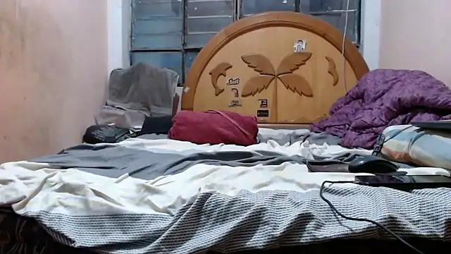 nakedlima's cam snapshot