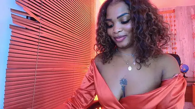 AuroraBrow's cam snapshot