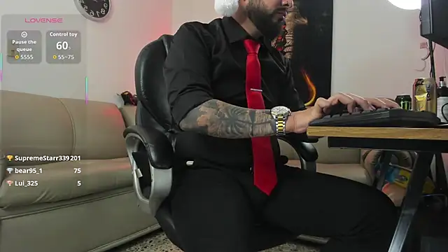 Ethan_Castellano live sex cam