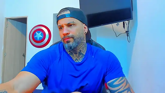 JoshRigby live sex cam