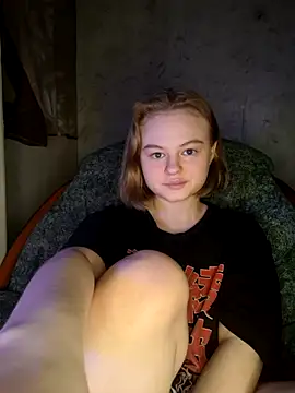 SlipperSherry's cam snapshot