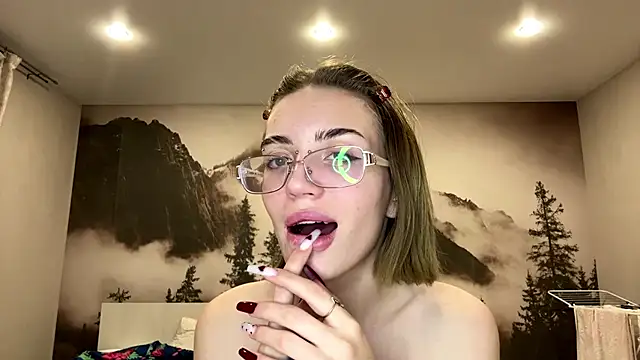 MelaineAytes's cam snapshot