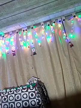 Roslin-nix2's cam snapshot