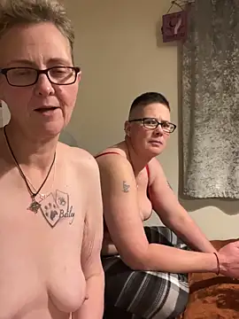 Curvy-Jinx's cam snapshot