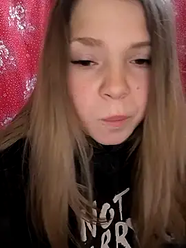 Zuli_Kiska live sex cam