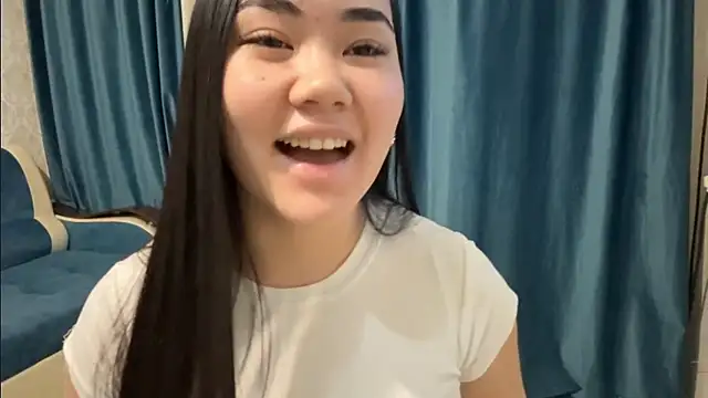 APRYLSUN's cam snapshot