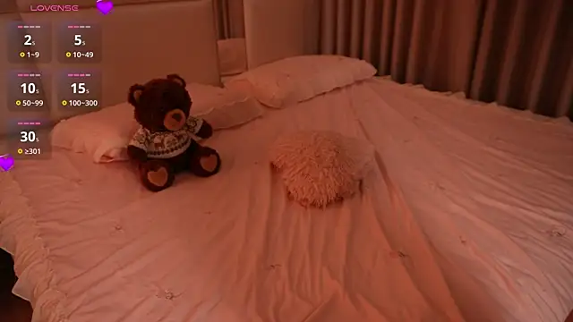 Lilly_Colins's cam snapshot