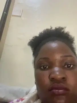 sweet18creamybigpussy's cam snapshot