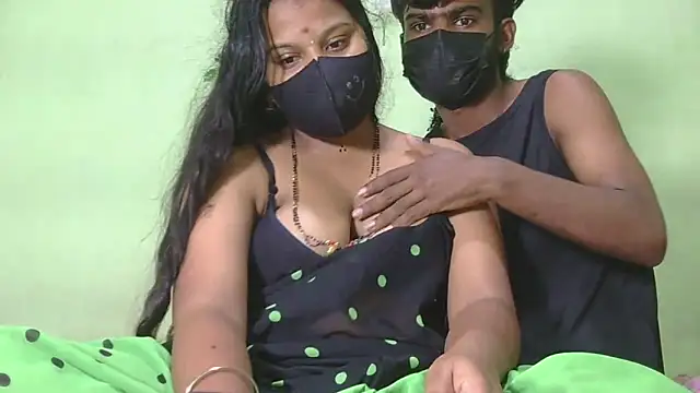 Bangalore_Chennai_Couple's cam snapshot