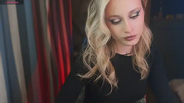 aviva_faith's cam snapshot